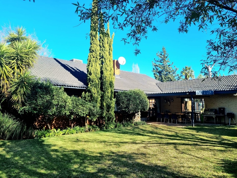 4 Bedroom Property for Sale in Monument Heights Northern Cape